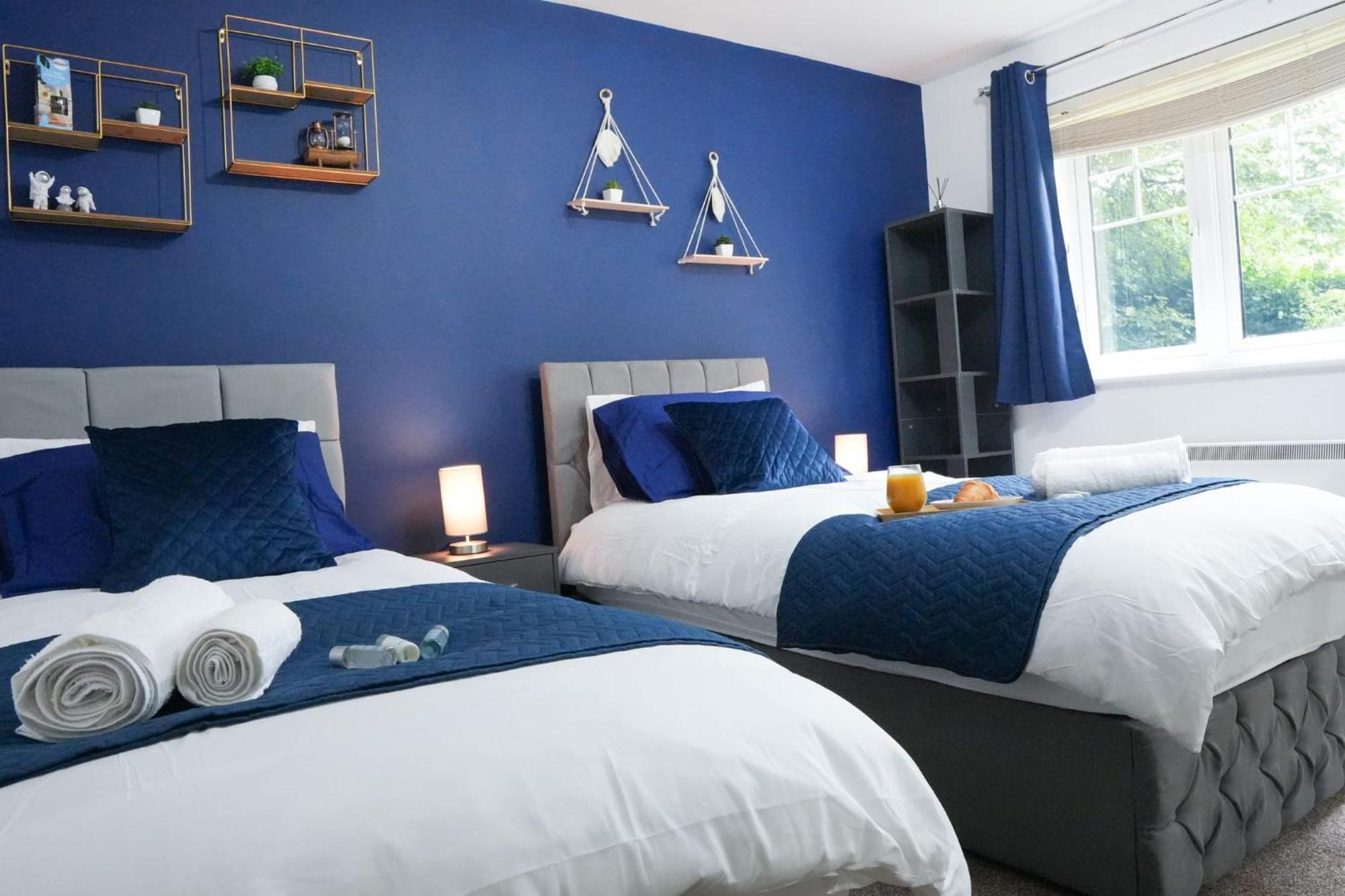 Whole 2-Bed Apartment - Contractors, Professionals, Ulez Free, Free Parking, B'Ham City 10Mins バーミンガム エクステリア 写真